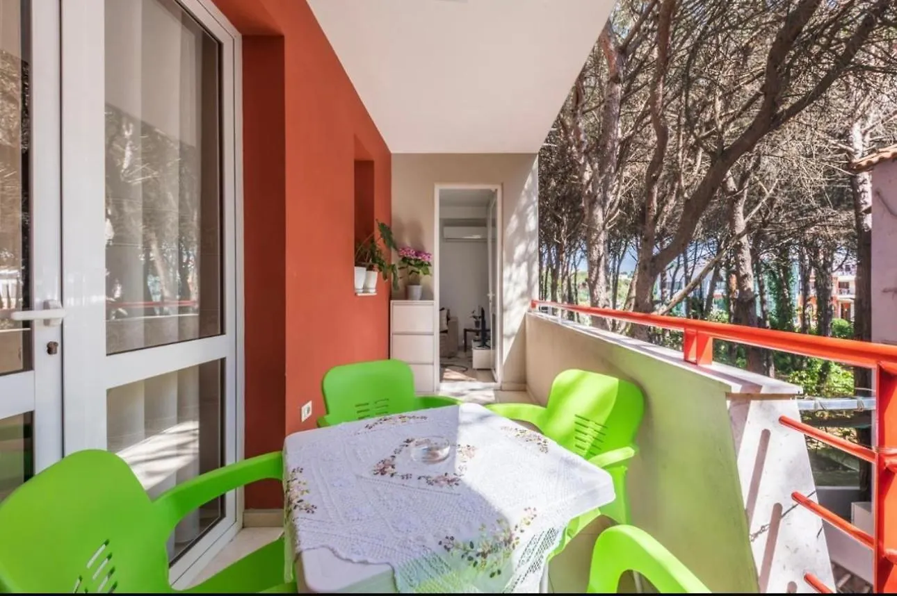 Cozy Apartment Durres Golem  Αλβανία